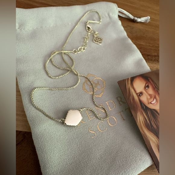 Kendra Scott Tessa Onyx necklace - Picture 3 of 3